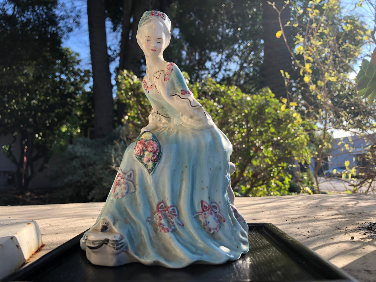 Porcelain & Figurines – Page 10 – Buy The Way Artiques