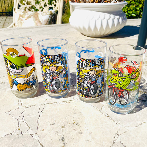 McDonald’s Collectible Muppets Kermit Gonzo Piggy Drinking Glass Cups Set of 4