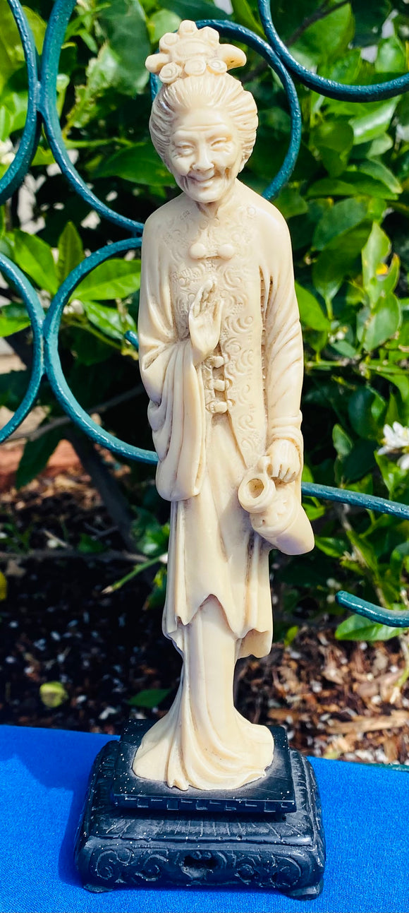 Vintage Artisan Carved Cream Colored Resin Asian Woman Statue Sculpture