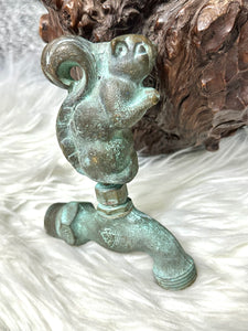 Vintage Brass Squirrel Handle Garden Water Spigot Faucet Screw On Off Animal