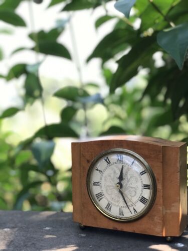 Vintage 1950’s Westclox Mahogany Wood Sheraton Electric Alarm Clock