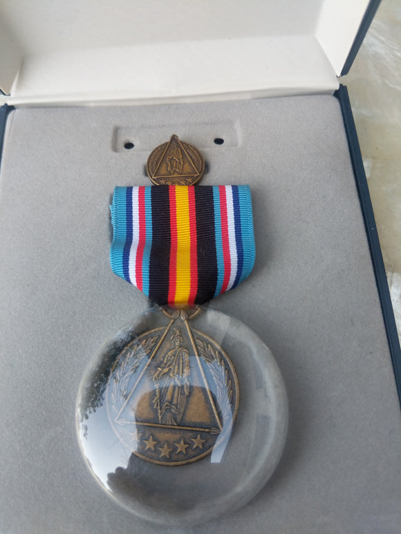 US Military Metal Medal Award Pin In Box Civilian Support Global War on Terrorism