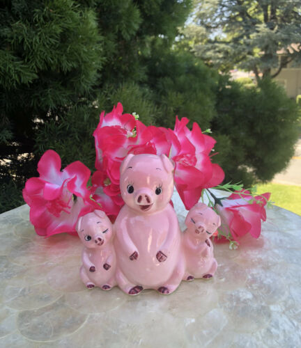 Vintage Pink Painted Triple Pig Ceramic Porcelain Coin Piggy Sitting Pigs Bank