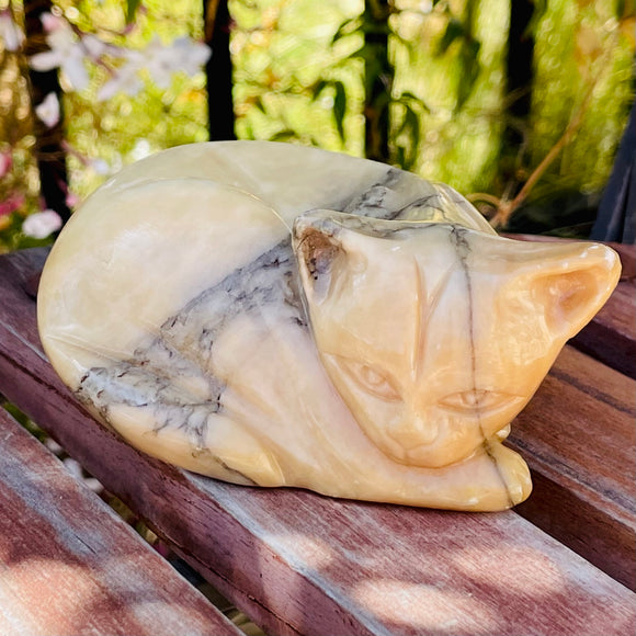Vintage Carved Yellow Gemstone Siamese Cat Figurine Made in Italy Stone Carving