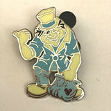 Disney Pin 51046 WDW Hidden Mickey Hitchhiking Ghost Phineas Haunted Mansion HM