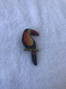 Vintage Hand Painted Red Yellow Black Tucán Bird Brooch Pin (Toucan)