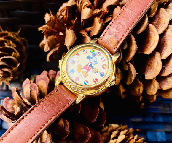 Lorus Rare International Flags Disney Quartz Mickey Mouse Brown Gold Wrist Watch