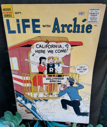 Life With Archie Vintage Comic Book No 4 Sept 1960 California Here We Come..Rare