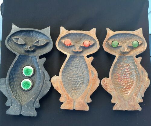 Vintage Rustic Cast Iron Black Metal Cat Trivets Set of 3 Cats with Colored Eyes