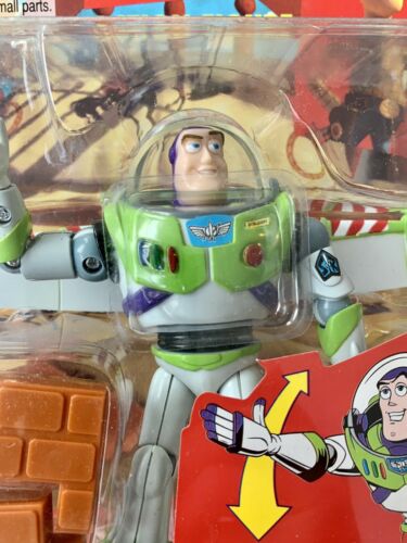 Disney's Toy Story Buzz Lightyear Karate Chop Action Figure 1995 In Box