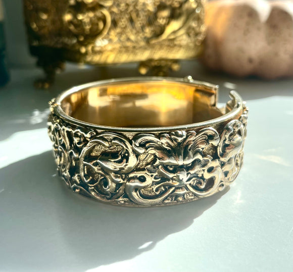 Vintage Repousse Gothic Gold & Silver Tone High Relief Hinged Bangle Bracelet