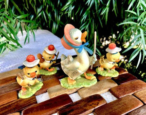 Anri Toriart Duck Music Teacher & Baby Ducks w Instruments Hats + Bows 4 Pieces