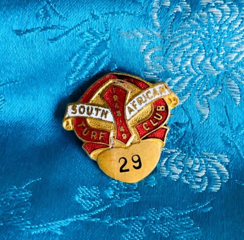 1948-1949 South African Turf Club # 29 Red + Gold Tone Enamel Cameo Pin Badge