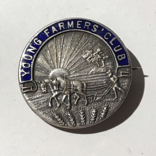 Young Farmer’s Club Pin Badge