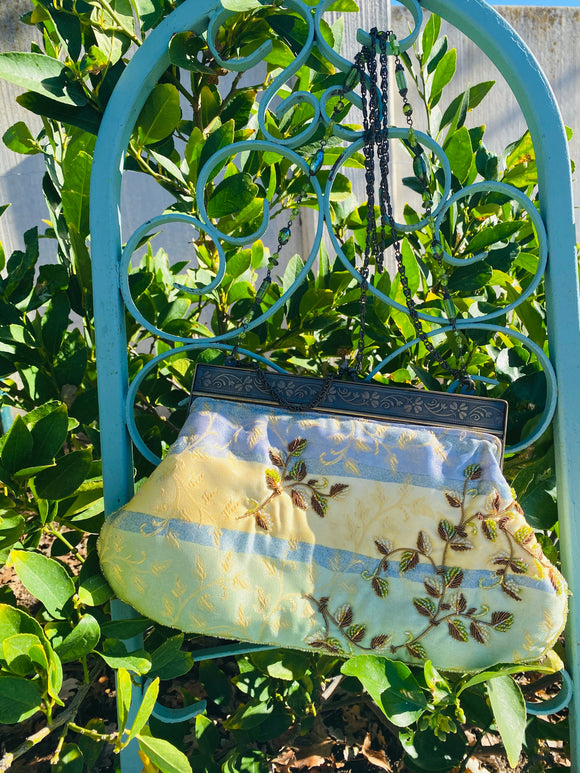 Shakeel's Concepts Enjoy The Elegance Vintage Beaded Multi Color Hand Bag Purse