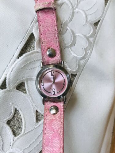 Authentic Designer Coach Swiss Made Pink Silver Tone Leather Band Ladies Watch