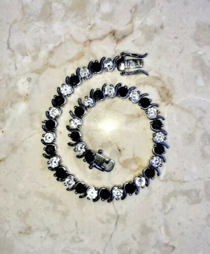 Unique Sterling Silver 925 Black + White Cubic Zirconia Round Stone Bracelet