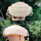 Vintage Levee’s Vallejo CA Women’s Beige Tan Veil Netting Sun Dress Hat in Box