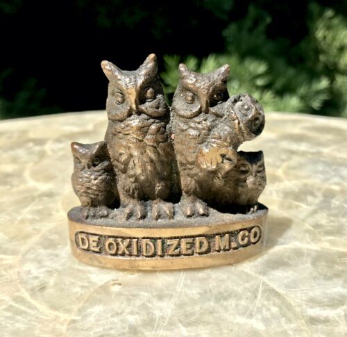 Anique DE OXIDIZED M Co BRIDGEPORT Ct Owl Family Bronze Advertising Paperweight