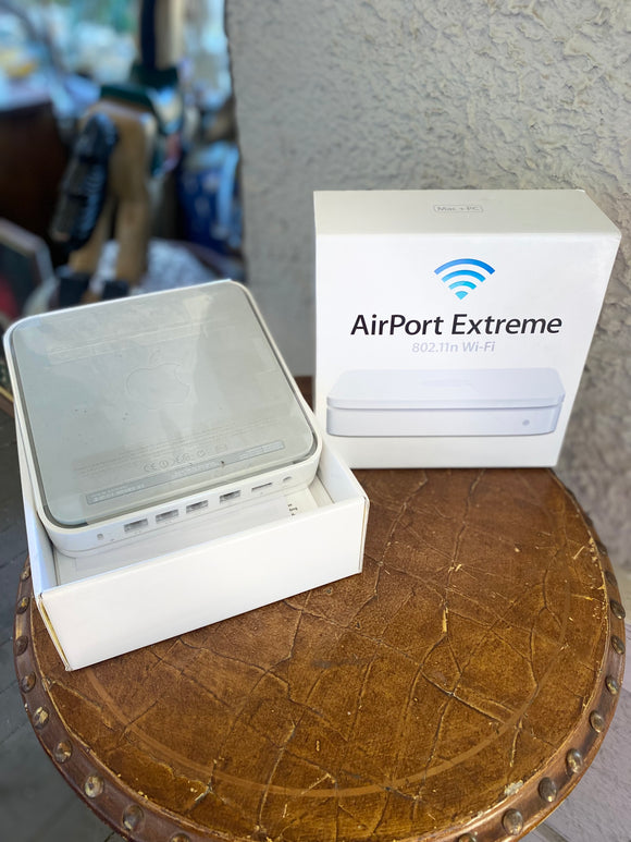Apple AirPort Extreme Base Station 802.11n 4th Generation White A1354 In Box