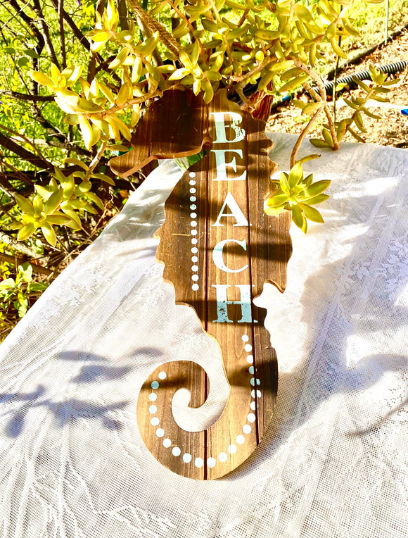 Modern Wood Carved Painted White Ocean Sea Horse Beach Wooden Decor Sign