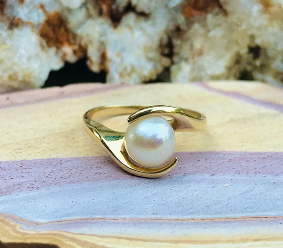 Vintage 10K Yellow Gold 10kt Pearl Ring 3.3g Size 8.5