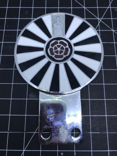 Round Table Club Of Ireland & Great Britain Car Badge