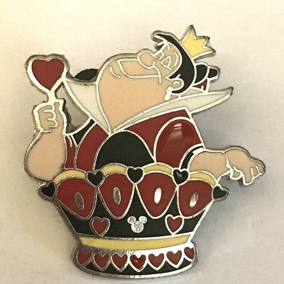 Disney DLR Hidden Mickey Queen of Hearts pin from Alice In Wonderland Chess