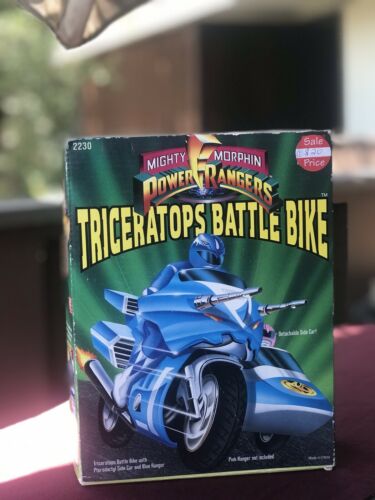 Mighty Morphin Power Rangers Triceratops Battle Bike