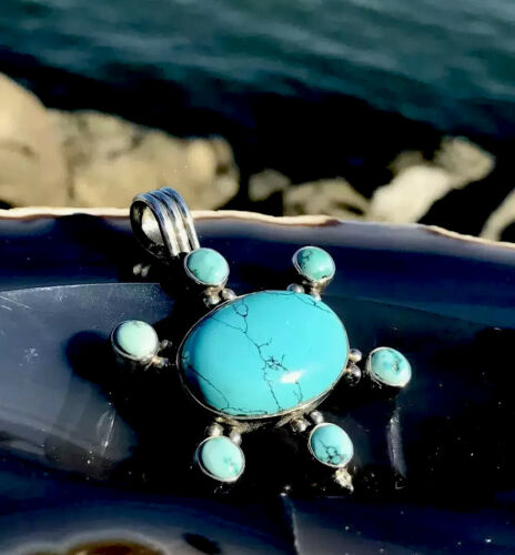 Stunning Hand Crafted Turquoise Stone Sun Flower Sterling Silver 925 Pendant