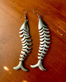 Vintage Silver Tone Skeleton Fish Bone Articulate Moving Dangle Pierced Earrings