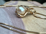 P14K Plumb Yellow Gold 14K 585 Diamond Pearl 23" Chain Necklace Pearl Pendant 4g
