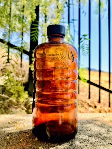 Vintage Authentic Amber Tone Hallmarked Shell Gas Co. Oil Bottle