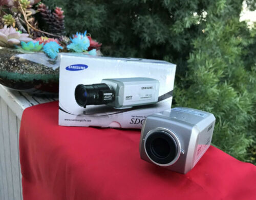 Samsung SDC-415 CCTV Color Day & Night Camera w/ 3.0-8mm Lens SDC-415NA