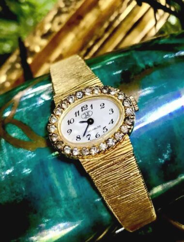 Vintage JMF Swiss Made Goldtone Incabloc Mechanical Ladies Watch - Works
