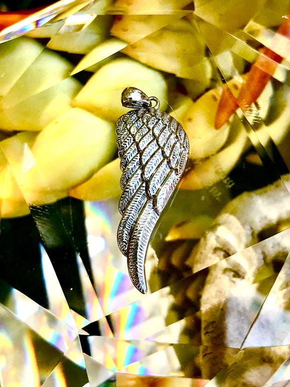 Vintage Sterling Silver 925 Engraved Ornate Angel Feathers Wing Pendant Charm