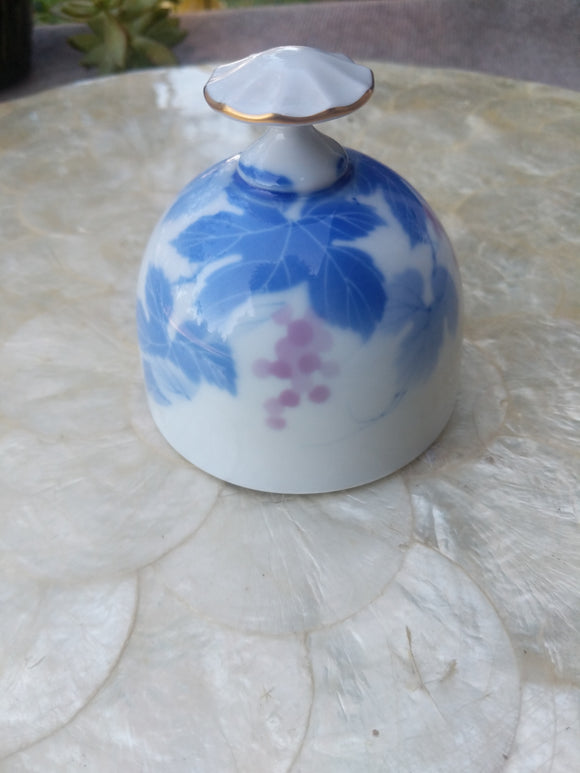 Vintage Blue White & Gold Tone Fukagawa Japanese Porcelain Grape Leaves Bell