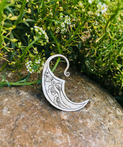 Vintage Unique Sterling Silver 925 Celestial Crescent Moon Shaped Pendant