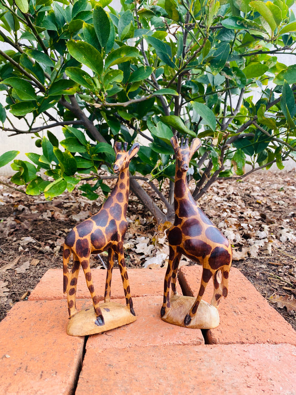 Vintage Artisan Hand Crafted Wood Carved Giraffe Figurine Set of 2 Made in Kenya