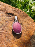 Vintage Sterling Silver 925 Cranberry Red Faceted Stone Oval 5g Charm Pendant