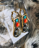 Vintage Signed Joan Rivers Ornate Gold Tone Mandala Multi Stone / Color Earrings