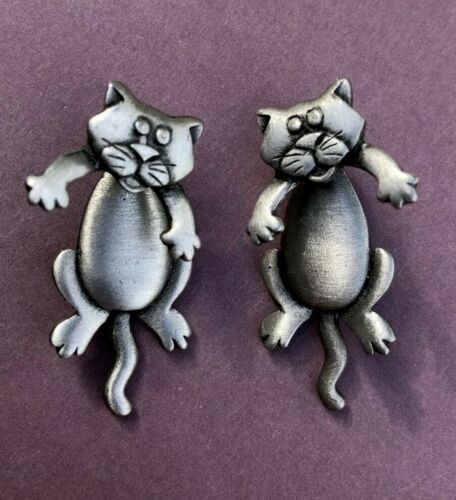 Vintage Signed JJ Articulated Swinging Cats Silvertone Earrings